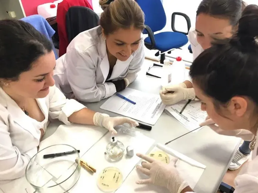 Cultivo Microbiano: Métodos y Técnicas